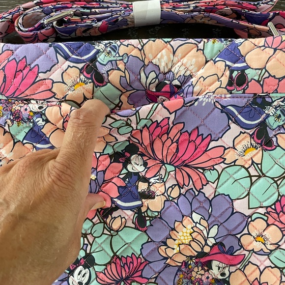 Vera Bradley DISNEY Minnie Mouse purse NEW - Picture 5 of 11